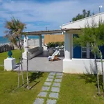 Eolia Sicily Beachfront Appartement *