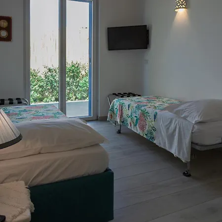 Daire Eolia Sicily Beachfront