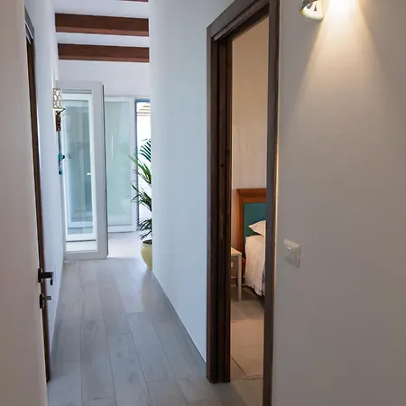 Eolia Sicily Beachfront Daire Messina