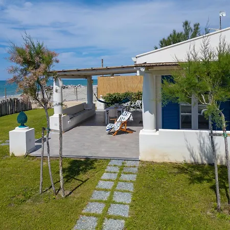 Eolia Sicily Beachfront Daire *