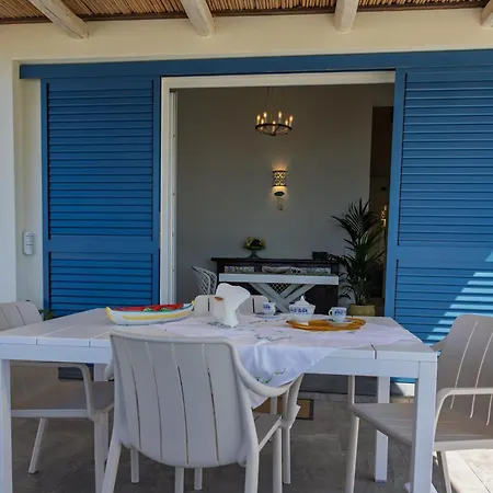 Eolia Sicily Beachfront Daire Messina