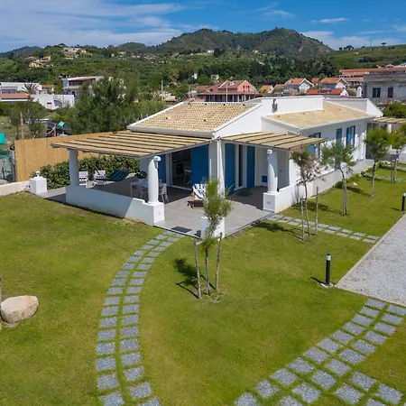 Eolia Sicily Beachfront 公寓 Divieto