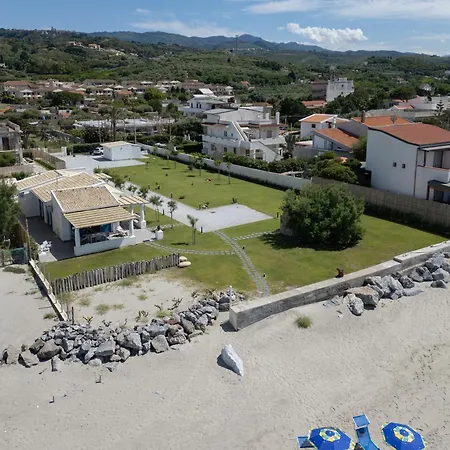Eolia Sicily Beachfront * Messina