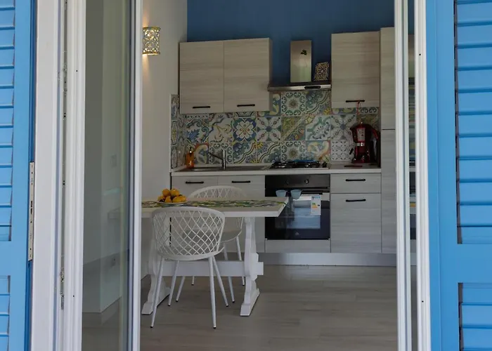 Lägenhet Eolia Sicily Beachfront *