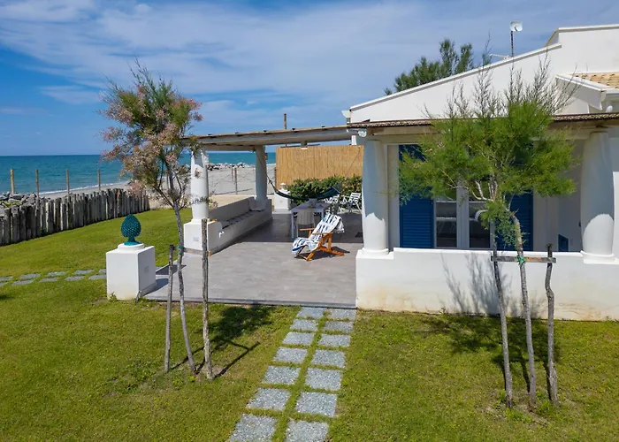 Eolia Sicily Beachfront Lägenhet *